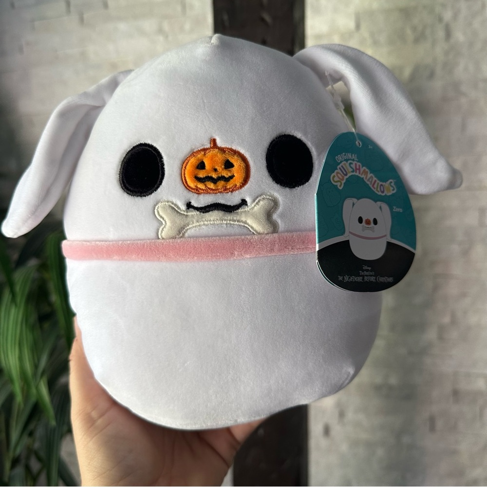 Disney Nightmare Before Christmas “Zero” Ghost SQUISHMALLoW New with Tags